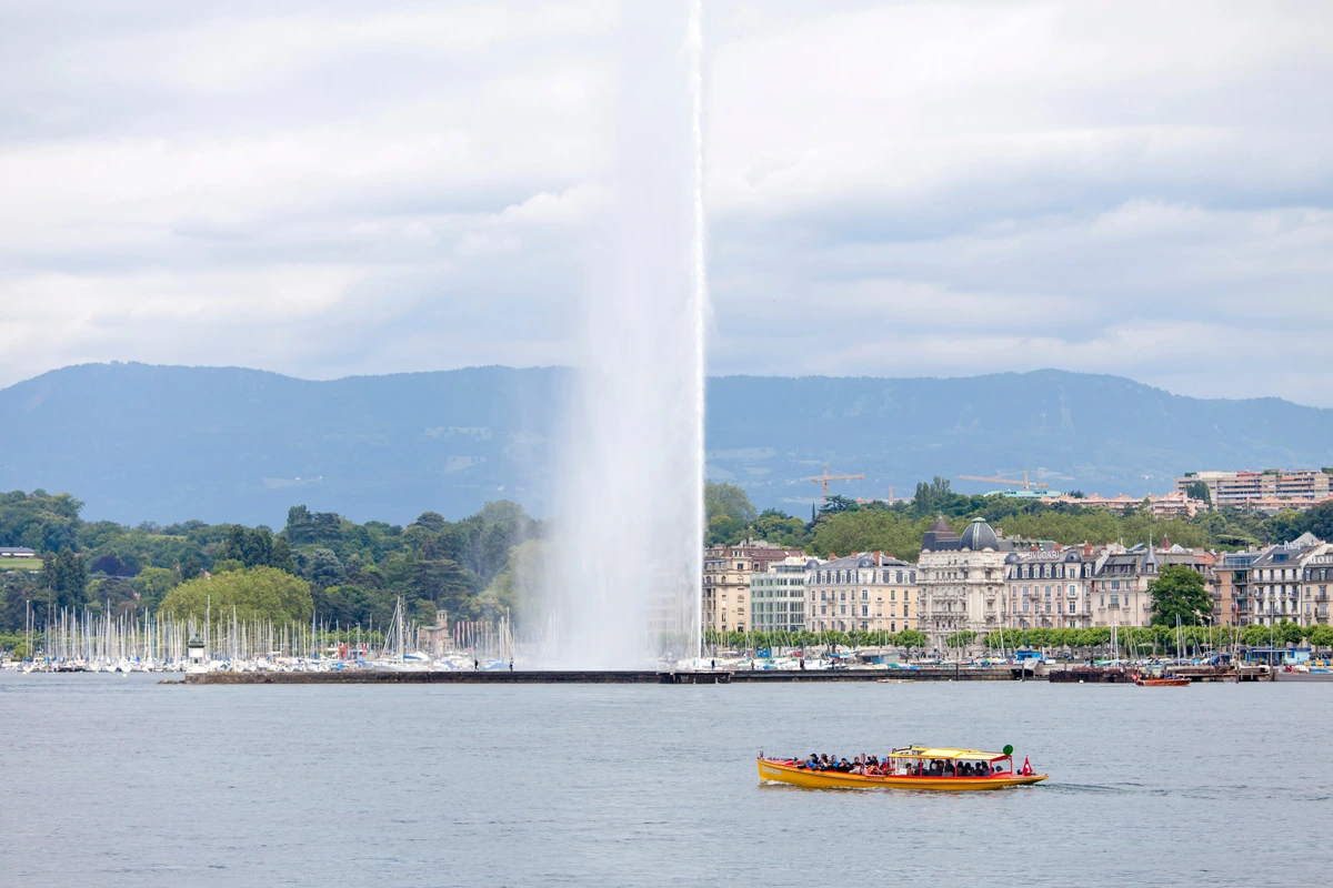 Genève depuis LAUSANNE